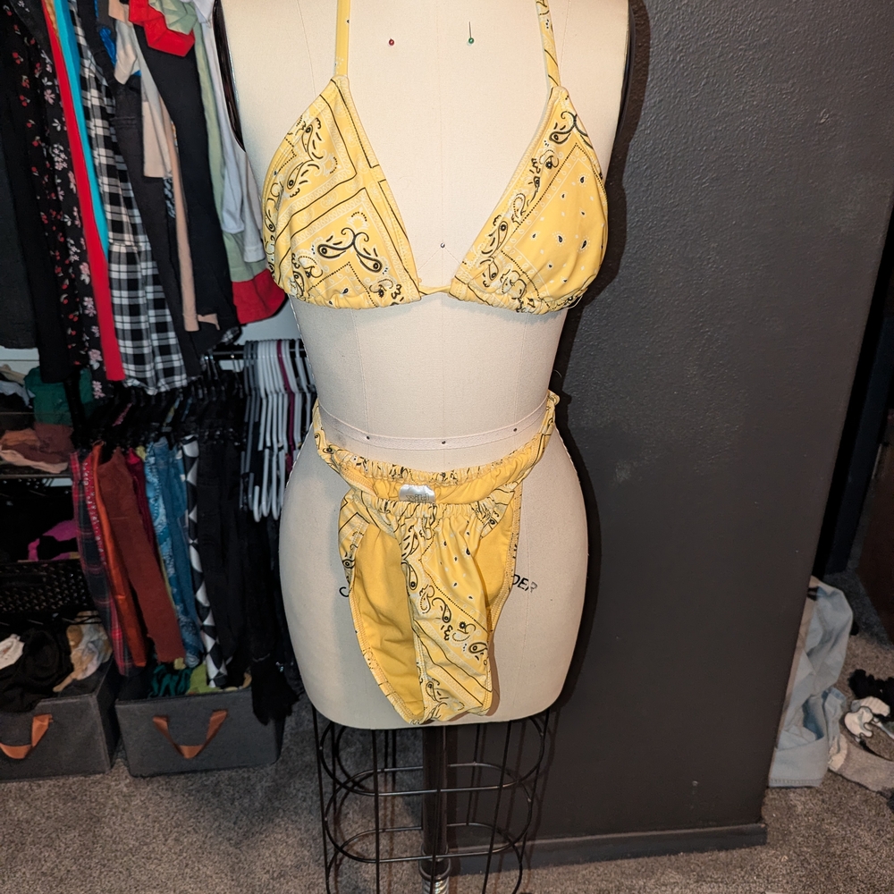 Bikini Bundle - Picture 7 of 14